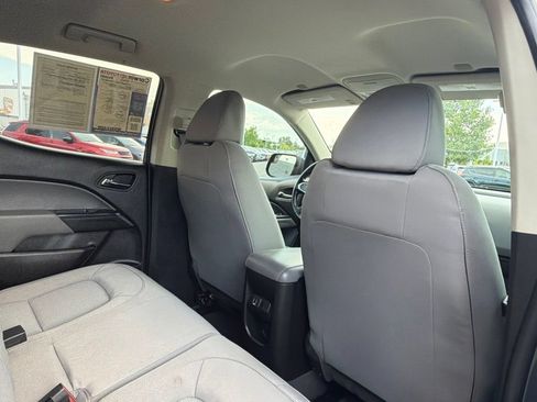 Used 2019 Chevrolet Colorado LT AWD/4WD image 16