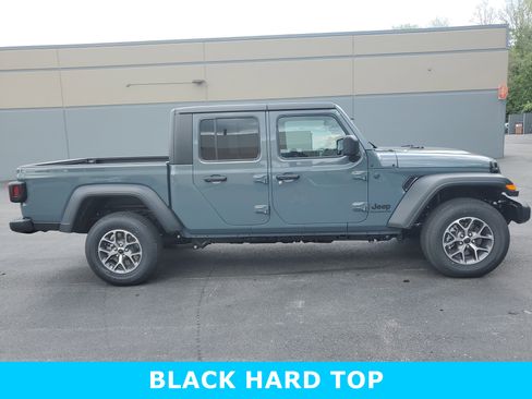 New 2025 Jeep Gladiator Sport image 3