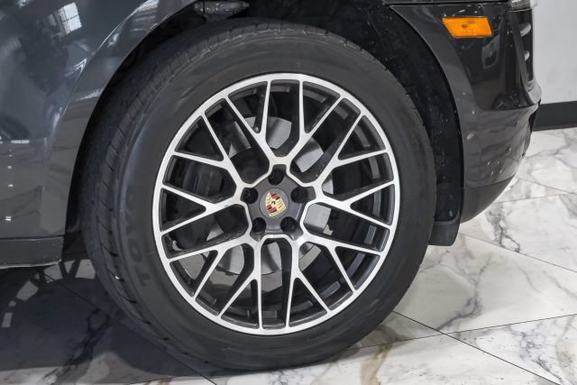 Used 2018 Porsche Macan Sport Edition AWD/4WD image 67