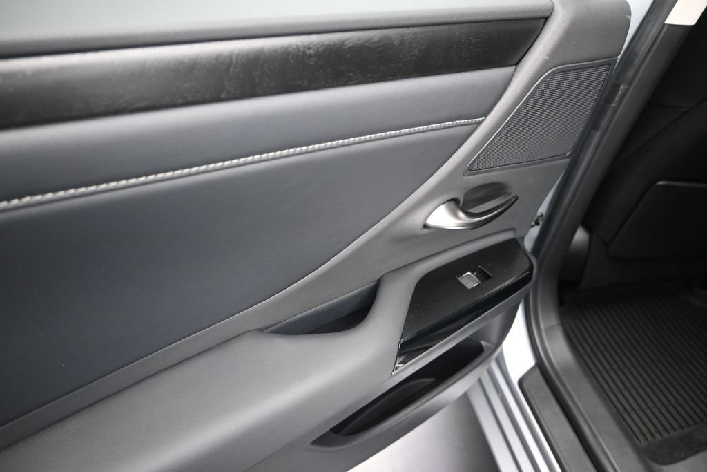 Used 2025 Lexus ES 350 w/ Premium Package FWD image 14