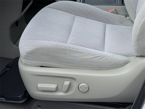 Certified 2020 Toyota Sienna LE image 23