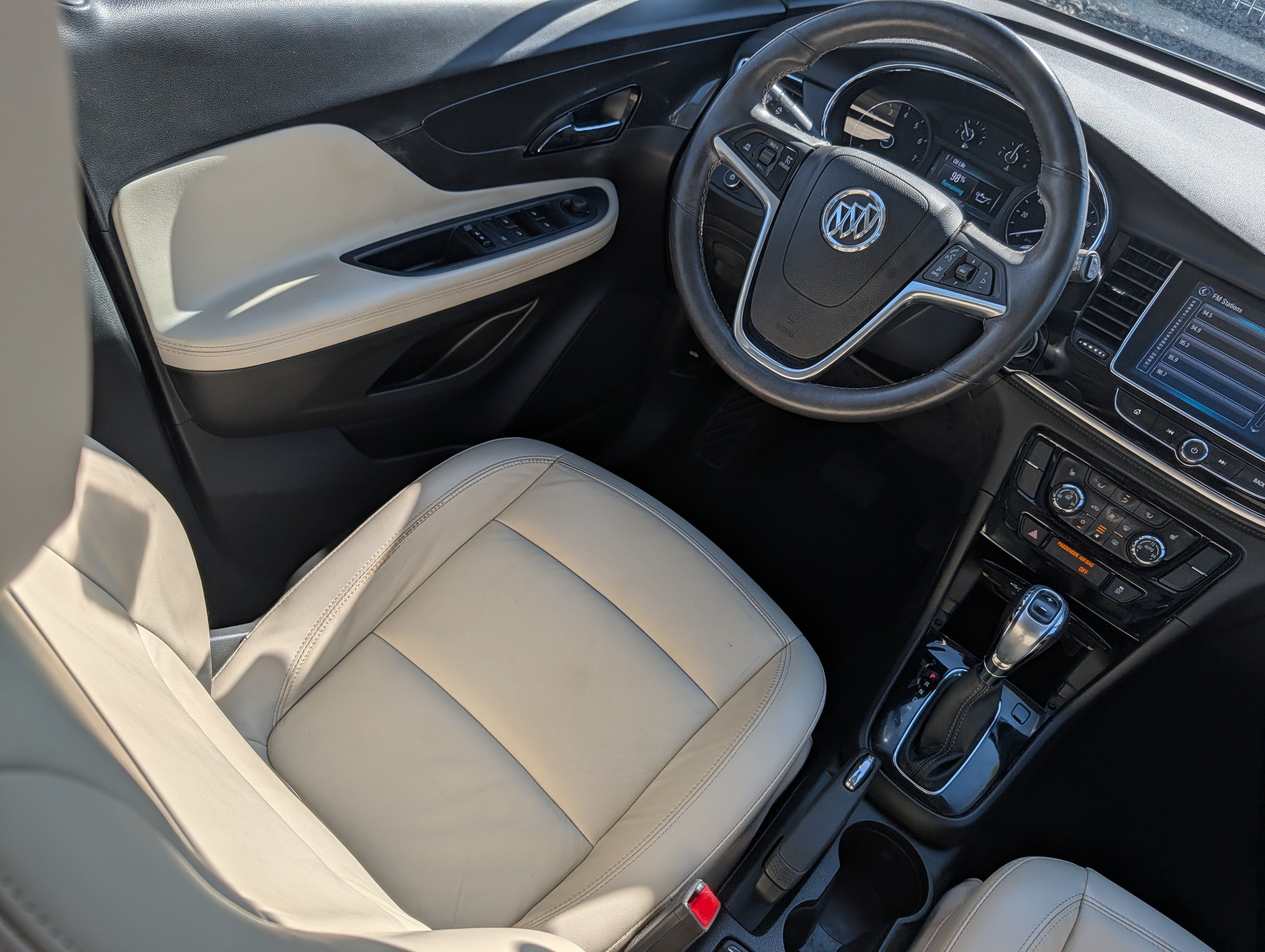 Used 2017 Buick Encore Essence w/ Experience Buick Package AWD/4WD image 9