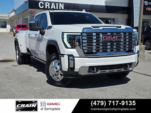 Used 2024 GMC Sierra 3500 Denali w/ Denali Reserve Package image 1