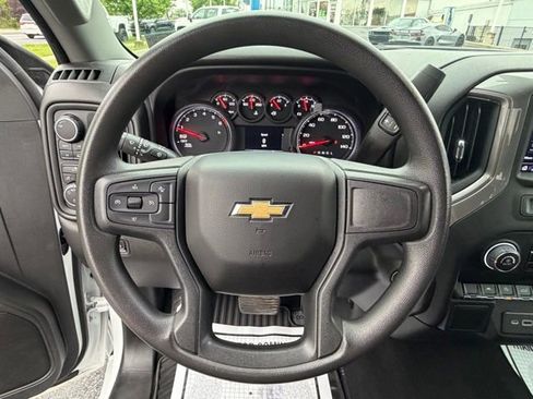 Certified 2022 Chevrolet Silverado 1500 Custom AWD/4WD image 25