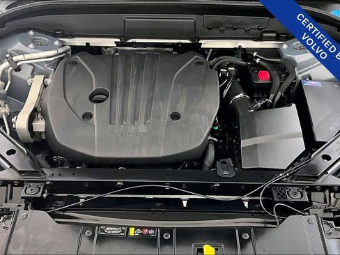 Certified 2023 Volvo XC60 B5 Ultimate w/ Climate Package image 13
