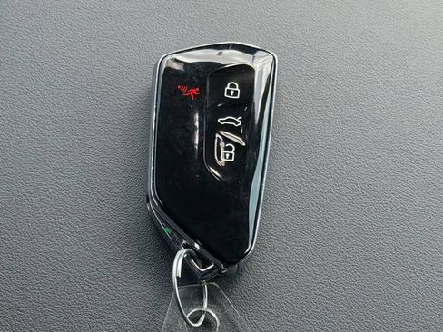 New 2026 Volkswagen ID.4 Pro AWD/4WD image 18