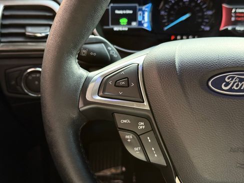 Used 2018 Ford Fusion SE w/ Equipment Group 602A FWD image 26