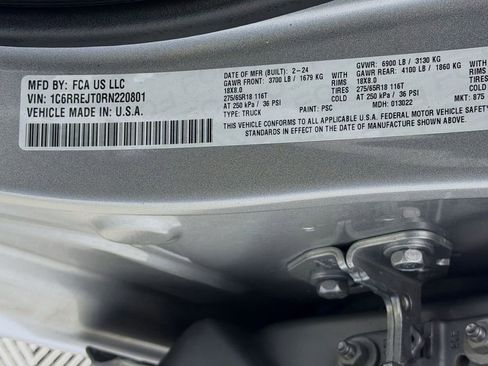 Used 2024 RAM 1500 Laramie image 34