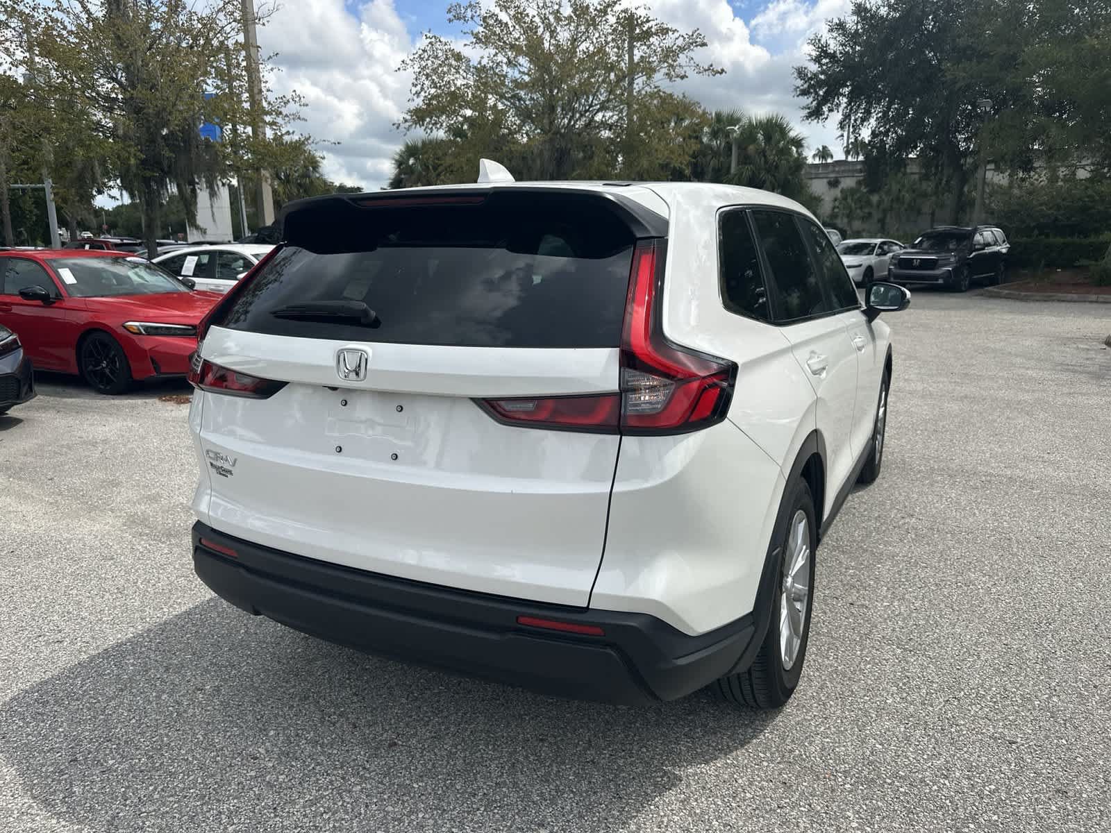 Used 2025 Honda CR-V EX image 6