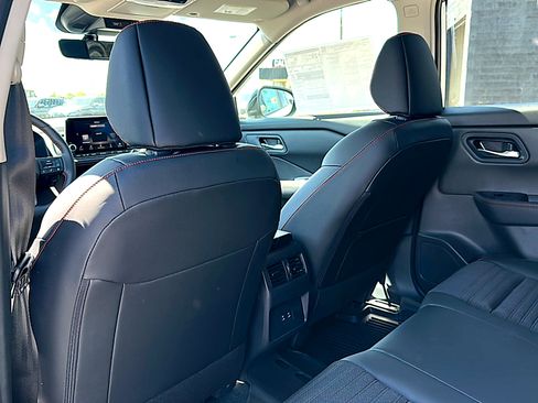 New 2026 Nissan Rogue SV image 14