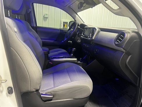 Used 2020 Toyota Tacoma SR5 image 25
