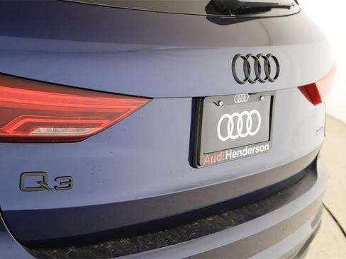 New 2025 Audi Q3 2.0T Premium image 29