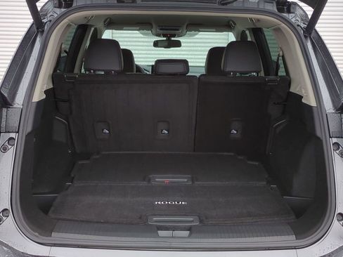 Certified 2025 Nissan Rogue SL image 13