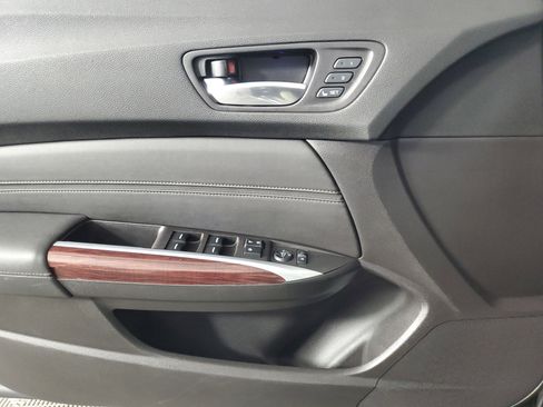 Used 2016 Acura TLX image 30