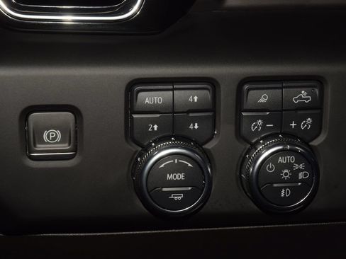 Used 2024 GMC Sierra 1500 Denali Ultimate AWD/4WD image 38