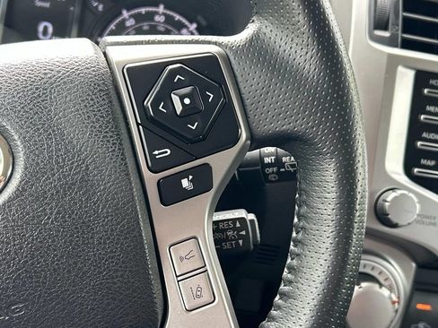 Used 2021 Toyota 4Runner SR5 RWD image 29