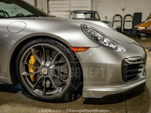 Used 2014 Porsche 911 Turbo S image 75