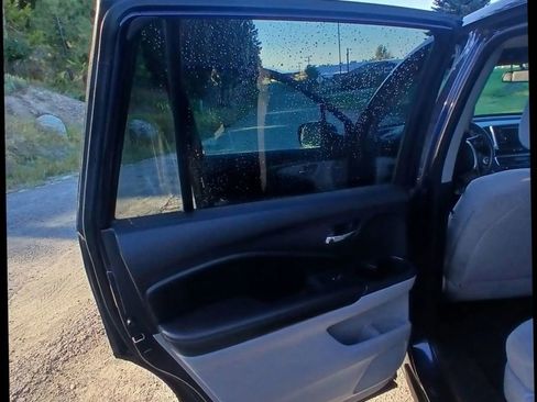 Used 2016 Honda Pilot LX image 9