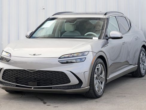 Used 2024 Genesis GV60 RWD w/ Cargo Package image 55