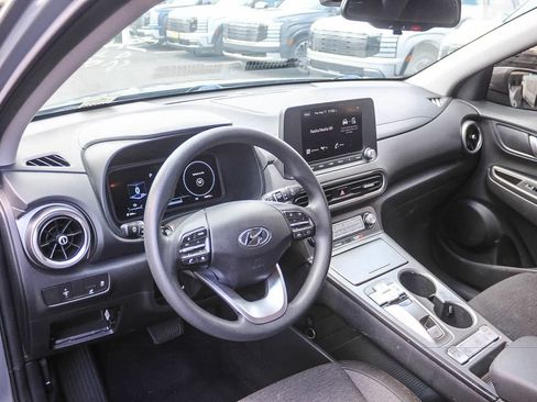 Certified 2023 Hyundai Kona SE FWD image 22