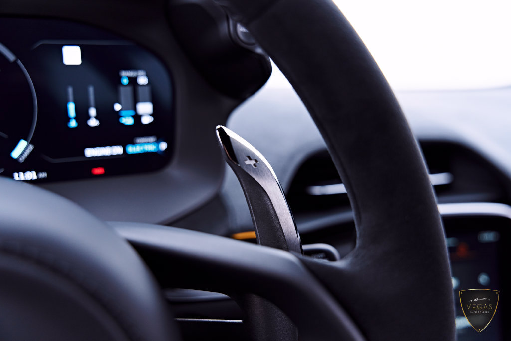 Used 2025 McLaren Artura RWD image 66