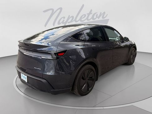 Used 2026 Tesla Model Y Long Range AWD/4WD image 6