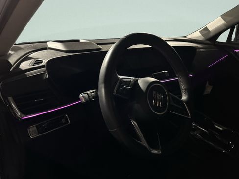 Used 2024 Buick Envision Preferred image 14