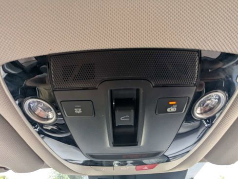 Certified 2023 Kia Sorento SX AWD/4WD image 30