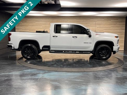 Used 2023 Chevrolet Silverado 3500 LTZ w/ LTZ Plus Package image 11