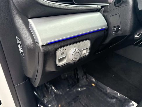 Used 2025 Mercedes-Benz GLE 350 4MATIC image 24