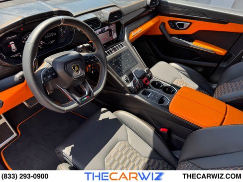 Used 2022 Lamborghini Urus image 22