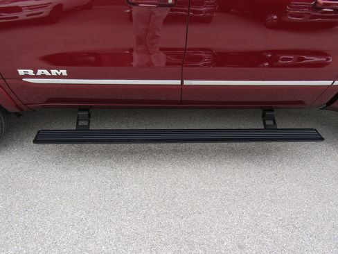 Used 2023 RAM 1500 Limited AWD/4WD image 13
