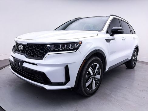 Used 2021 Kia Sorento S w/ Panoramic Sunroof Package FWD image 12
