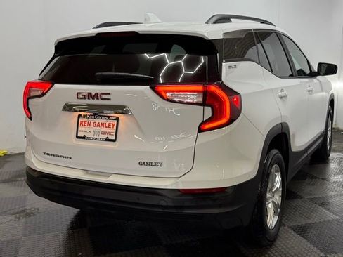 Certified 2023 GMC Terrain SLE w/ Driver Convenience Package image 10