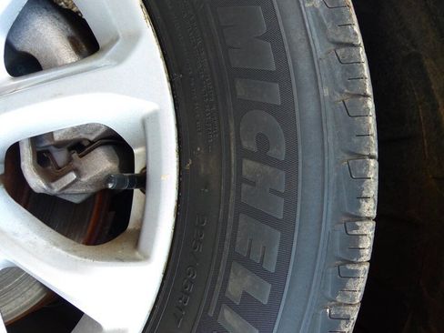 Used 2019 Chevrolet Equinox LT image 16