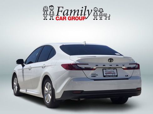 Used 2025 Toyota Camry LE FWD image 3