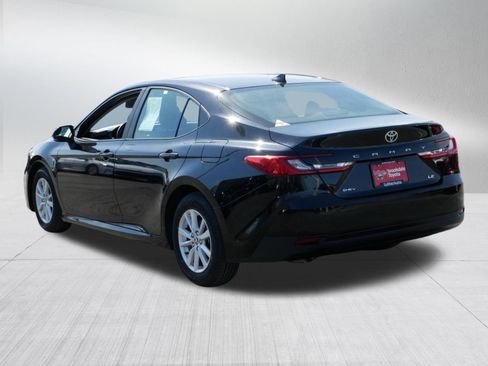 Certified 2025 Toyota Camry LE image 5