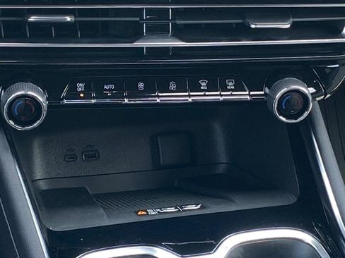 New 2026 Chevrolet Traverse LT AWD/4WD image 11