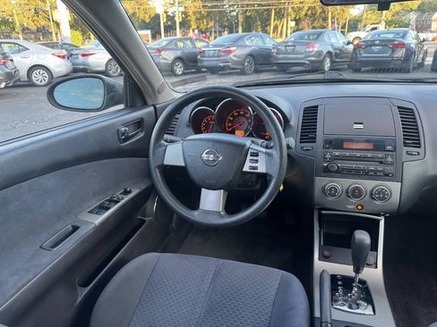 Used 2005 Nissan Altima 2.5 S w/ (S02) Side Airbags Pkg FWD image 13