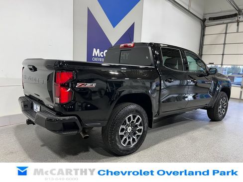 Used 2023 Chevrolet Colorado Z71 w/ Z71 Convenience Package 2 AWD/4WD image 5