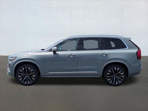 New 2026 Volvo XC90 T8 Plus w/ Protection Package AWD/4WD image 3
