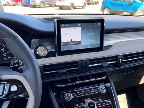 Used 2022 Lincoln Corsair AWD w/ Equipment Group 101A image 7