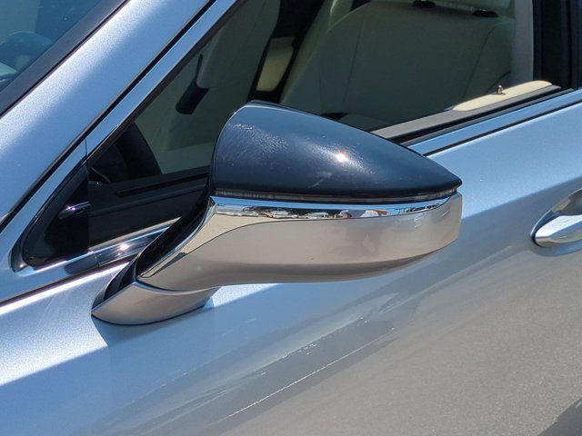 Certified 2022 Lexus ES 300h w/ Accessory Package 2 FWD image 12