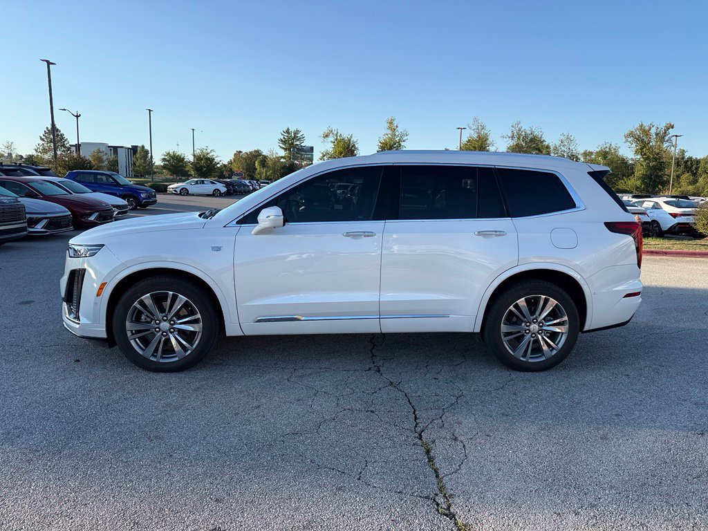 Used 2024 Cadillac XT6 Premium Luxury w/ Platinum Package AWD/4WD image 4