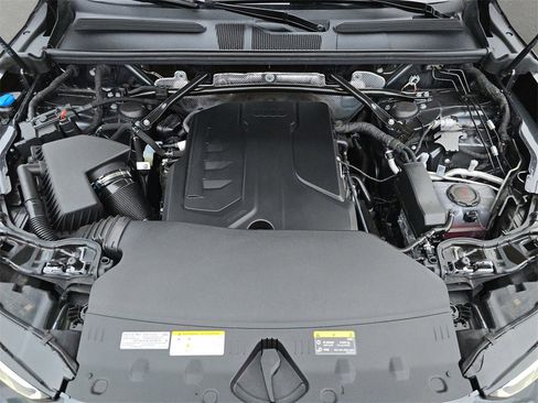 New 2025 Audi Q5 Premium Plus image 31