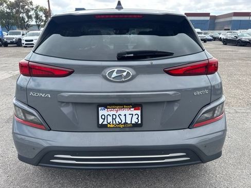 Used 2022 Hyundai Kona Limited w/ Cargo Package FWD image 6