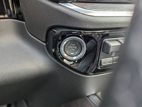 New 2026 GMC Sierra 2500 SLT w/ SLT Convenience Package image 22