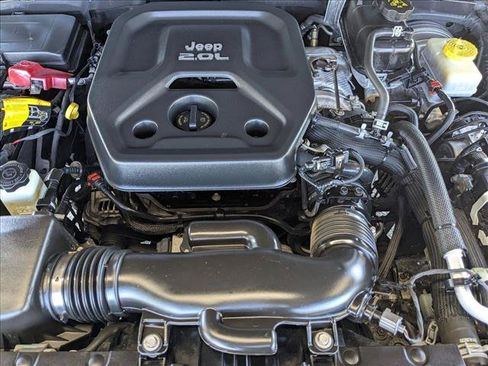 Used 2022 Jeep Wrangler Sport AWD/4WD image 23