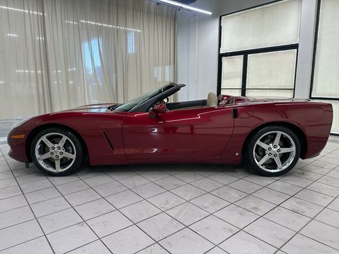 Used 2007 Chevrolet Corvette Convertible w/ Preferred Equipment Group RWD image 14