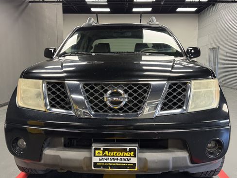 Used 2005 Nissan Frontier LE w/ (H03) Rockford Fosgate Pkg image 8